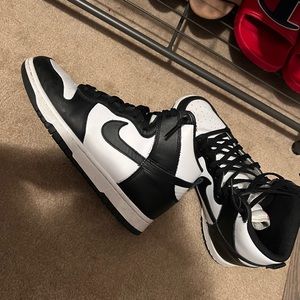 lightly worn panda dunks